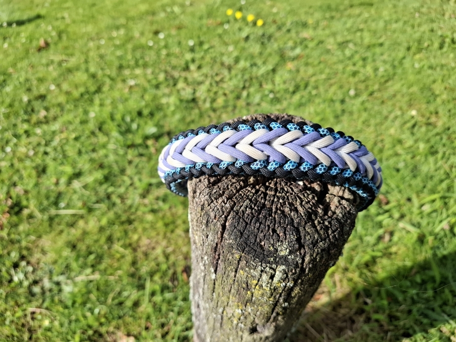 Custom made halsbanden