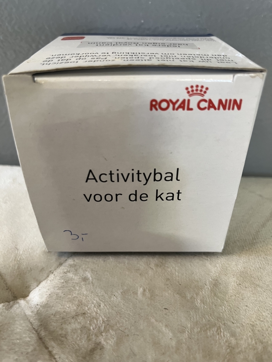 Activity bal voor de kat